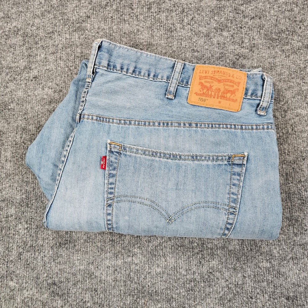 Levi's 559 Relaxed Straight Jeans Men 44x30 Light Wash Denim Distressed Hem